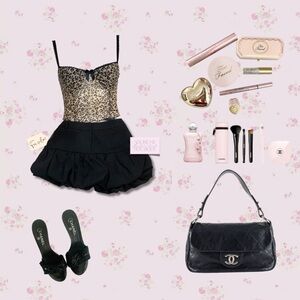 Cute black mini skirt ♡︎